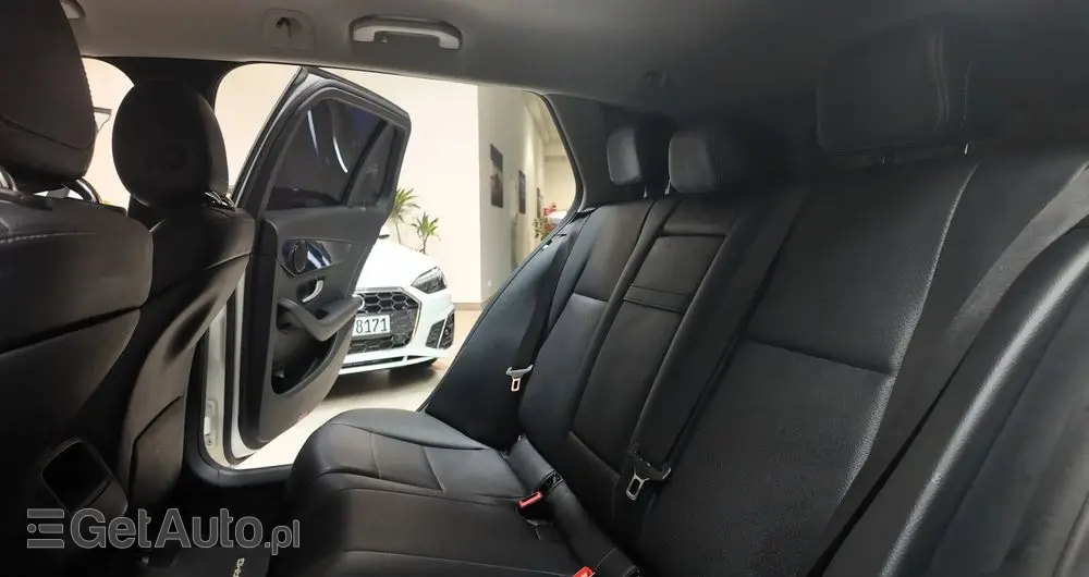 MERCEDES-BENZ Klasa C 180 (BlueTEC) d