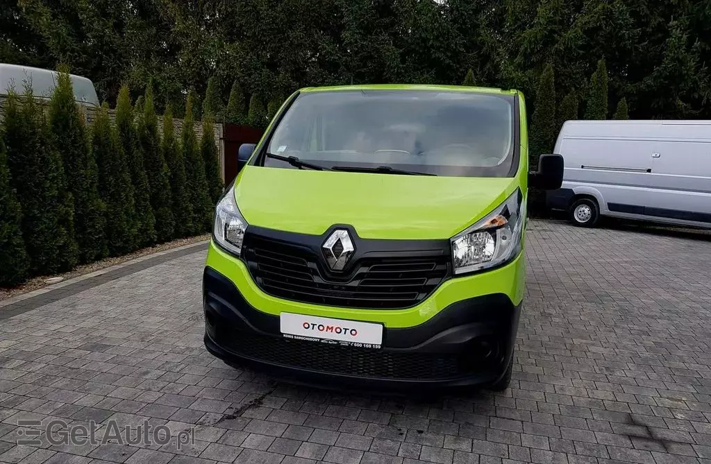 RENAULT Trafic 