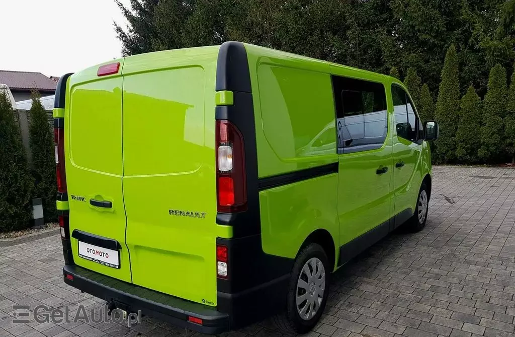 RENAULT Trafic 