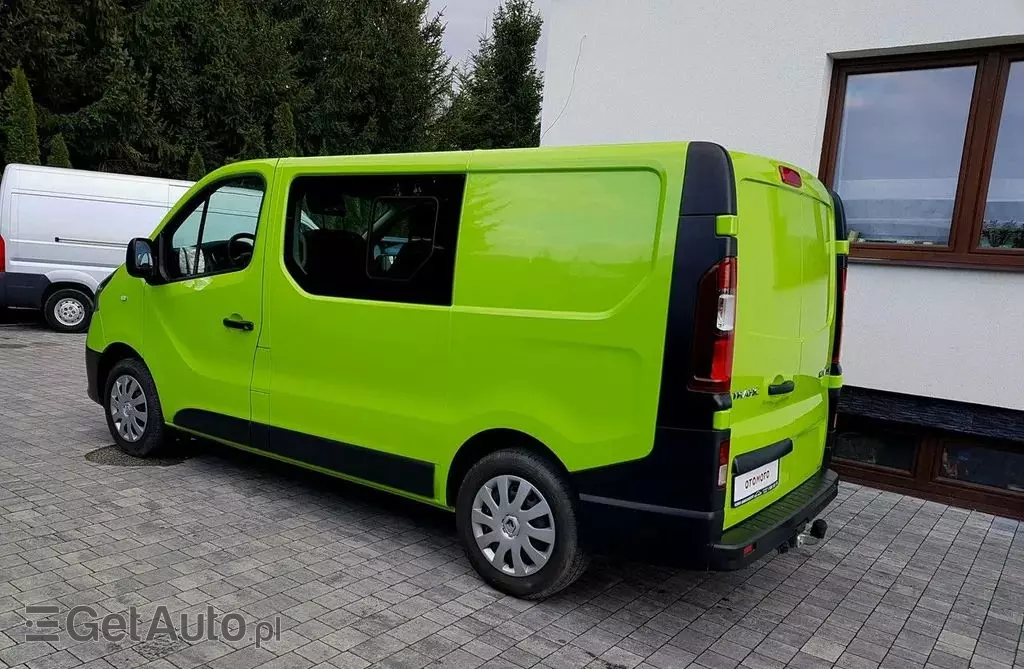 RENAULT Trafic 