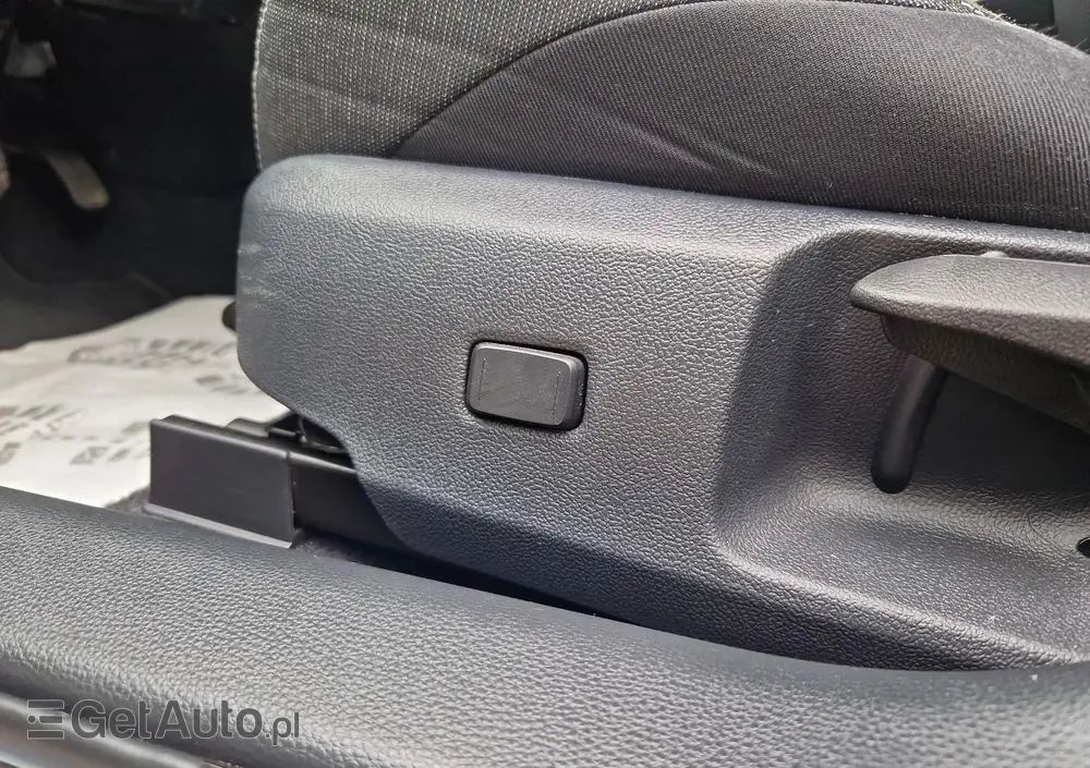 TOYOTA Corolla 1.8 Hybrid Comfort