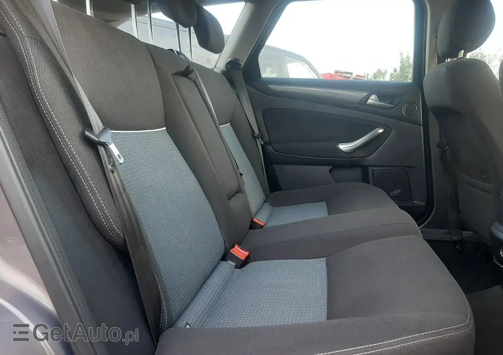 FORD Mondeo Turnier 2.0 TDCi Ambiente