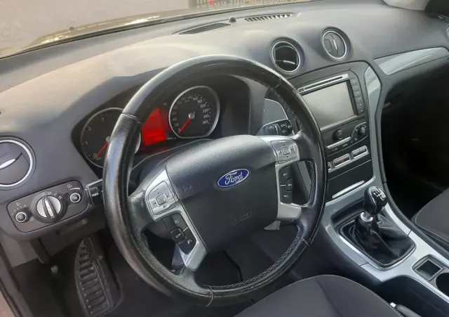 FORD Mondeo Turnier 2.0 TDCi Ambiente