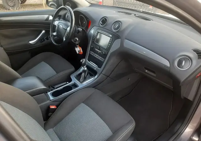 FORD Mondeo Turnier 2.0 TDCi Ambiente