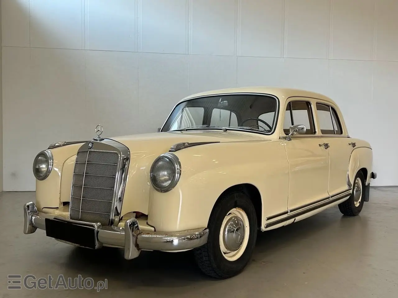 MERCEDES-BENZ 220 Ponton 