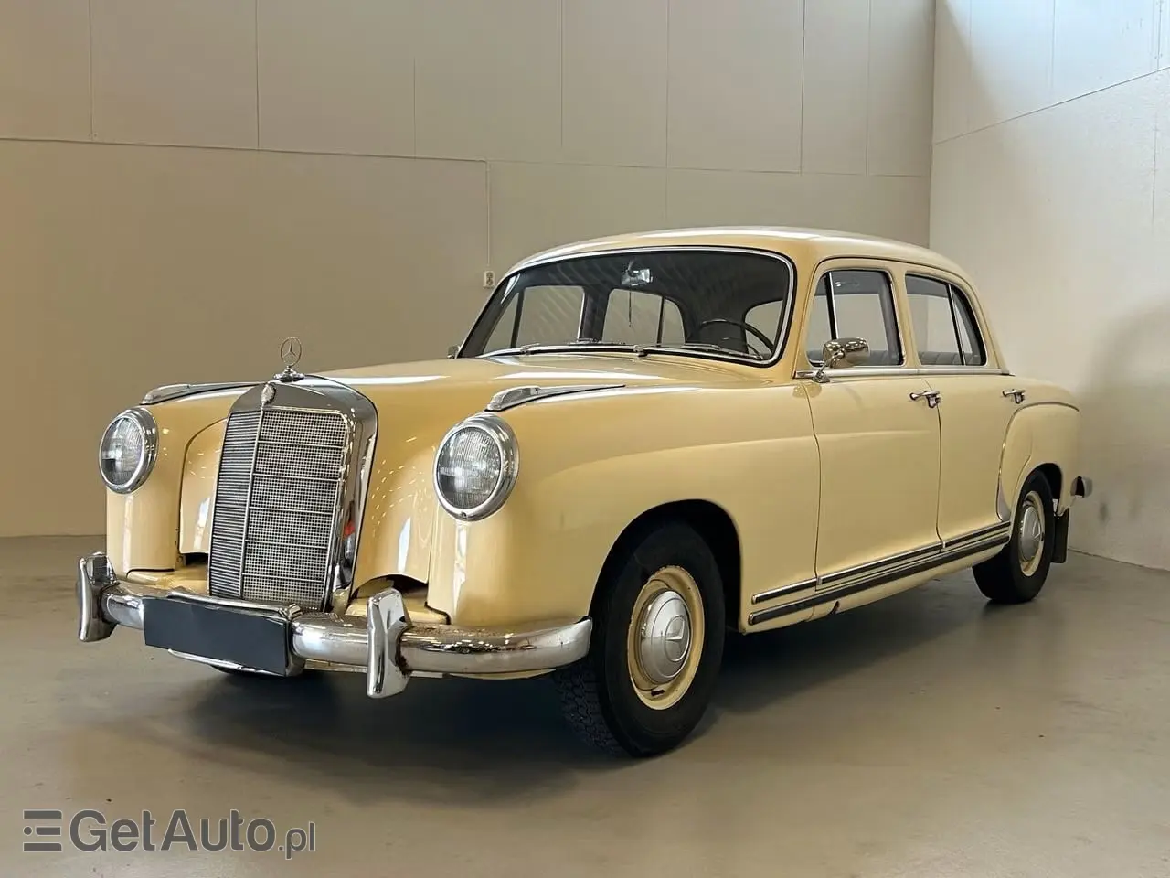 MERCEDES-BENZ 220 Ponton 