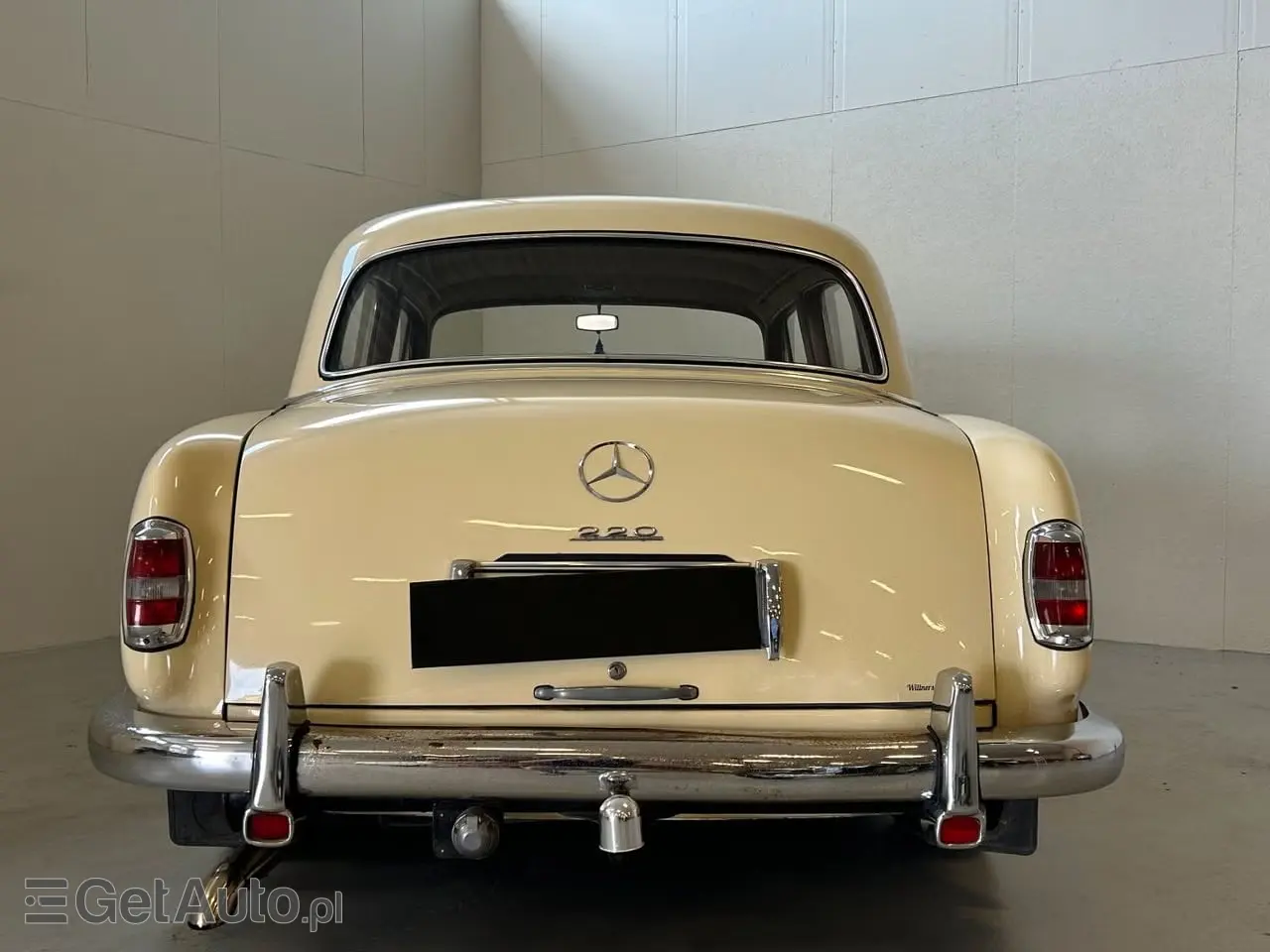 MERCEDES-BENZ 220 Ponton 