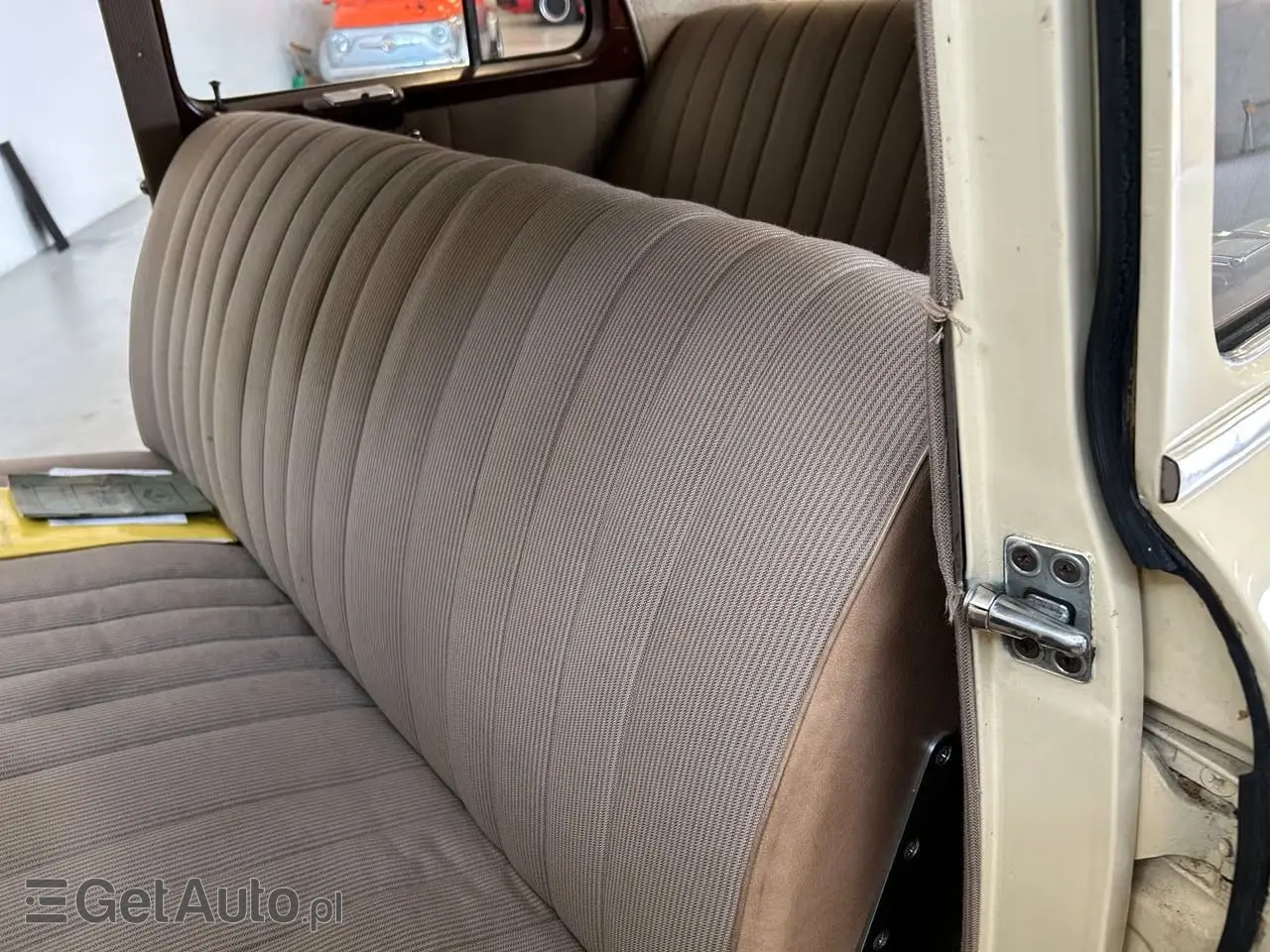 MERCEDES-BENZ 220 Ponton 