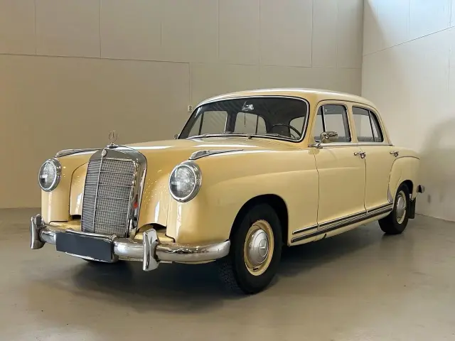 MERCEDES-BENZ 220 Ponton 