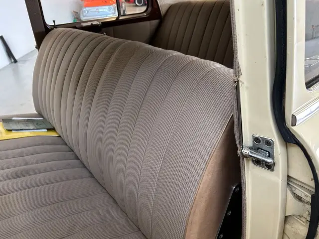 MERCEDES-BENZ 220 Ponton 