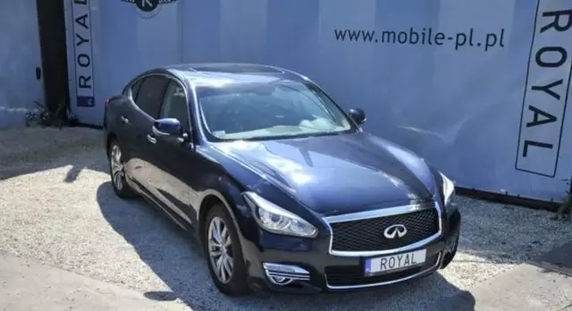 INFINITI Q70 