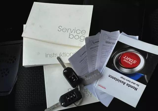 HONDA Civic 1.6 i-DTEC Elegance