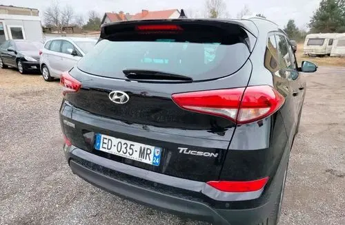 HYUNDAI Tucson 