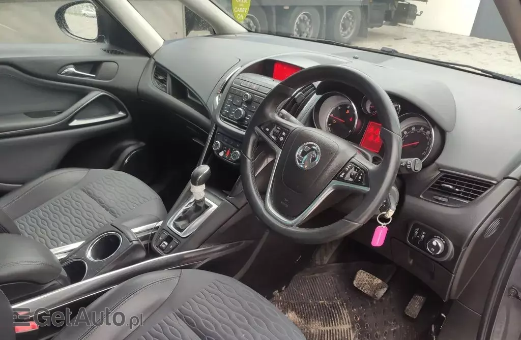 OPEL Zafira 