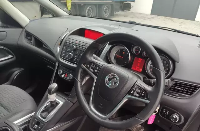 OPEL Zafira 