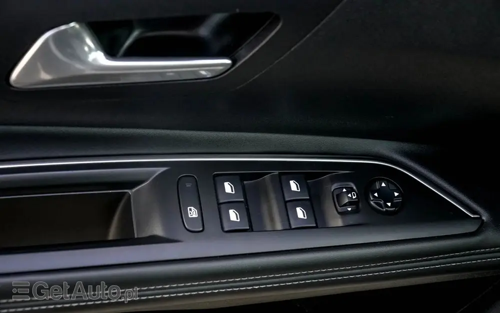 PEUGEOT 3008 BlueHDi 120 EAT6 Stop & Start Allure