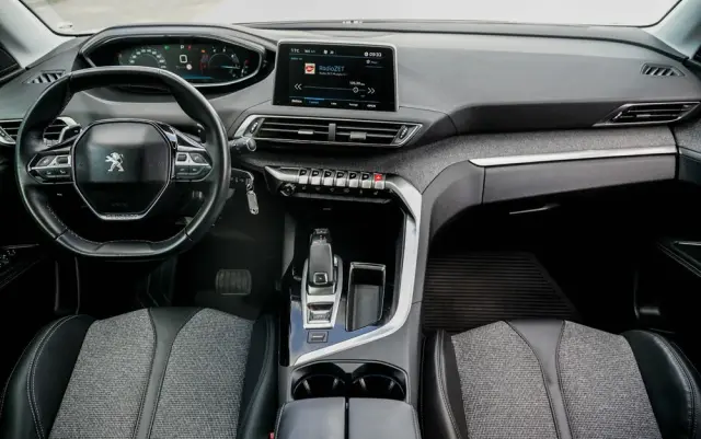 PEUGEOT 3008 BlueHDi 120 EAT6 Stop & Start Allure