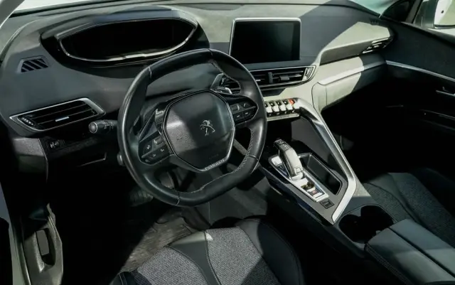 PEUGEOT 3008 BlueHDi 120 EAT6 Stop & Start Allure