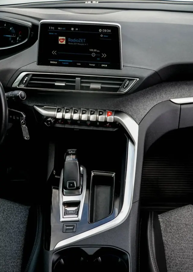 PEUGEOT 3008 BlueHDi 120 EAT6 Stop & Start Allure