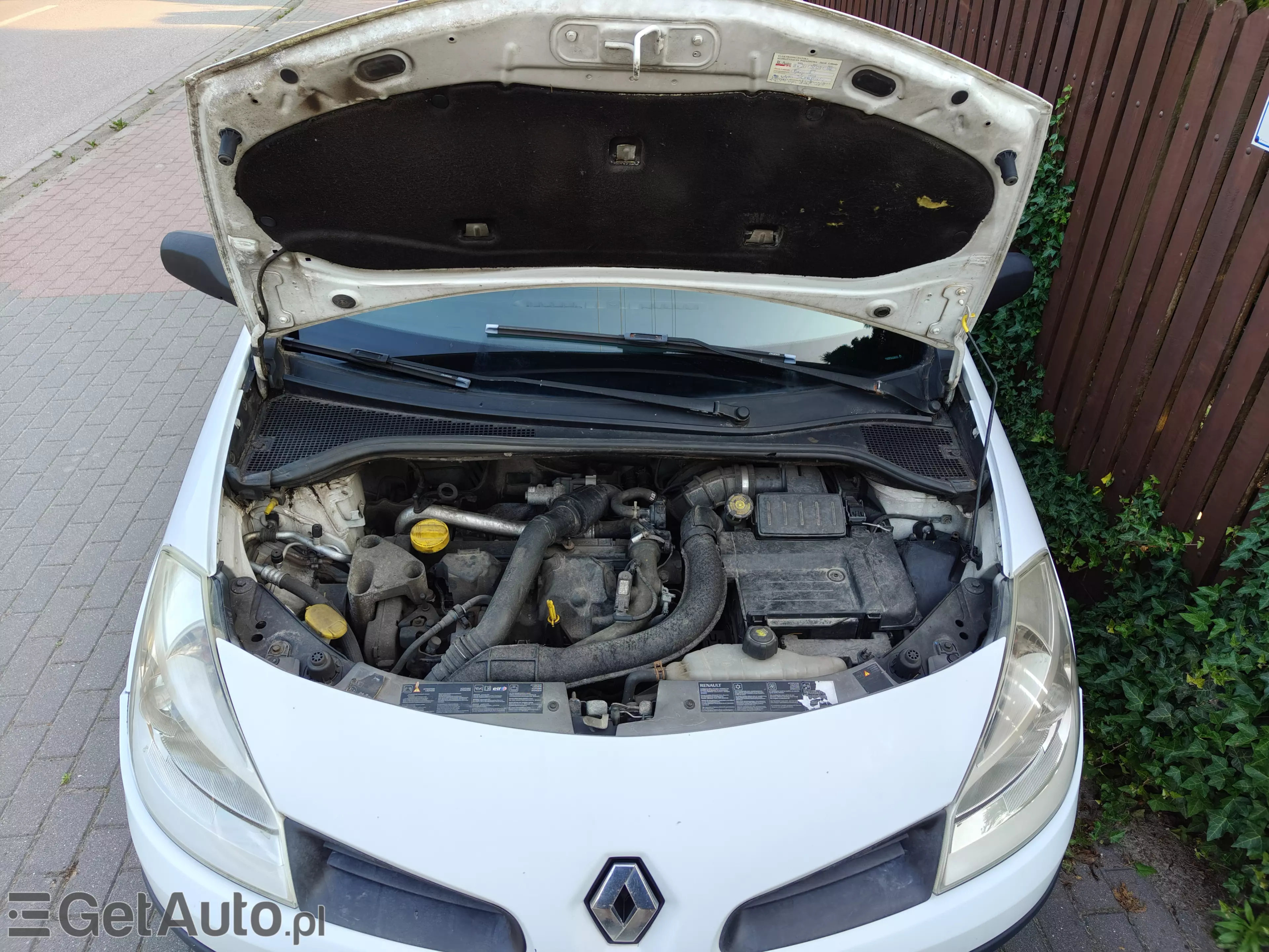 RENAULT Clio 