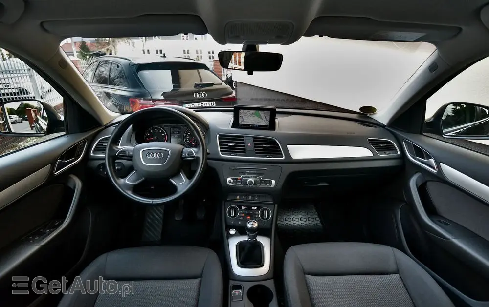 AUDI Q3 