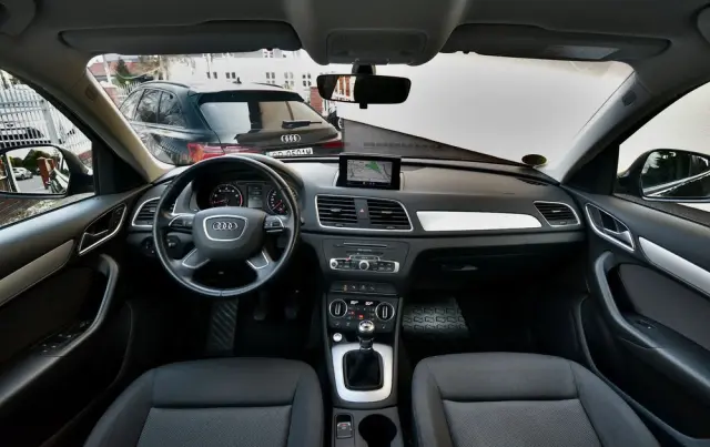AUDI Q3 