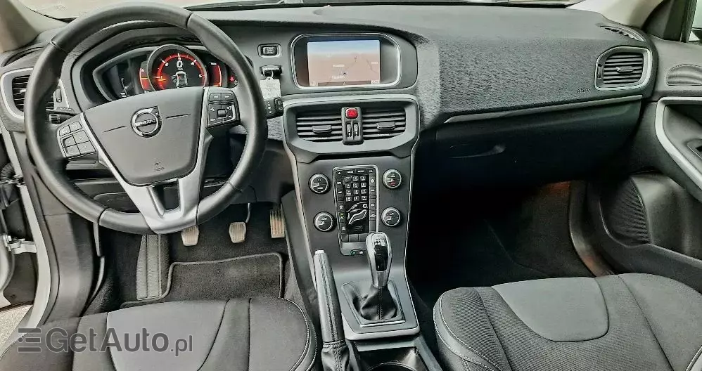 VOLVO V40 D2 Drive-E Inscription
