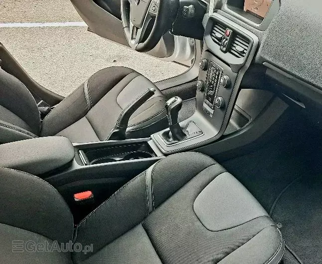 VOLVO V40 D2 Drive-E Inscription