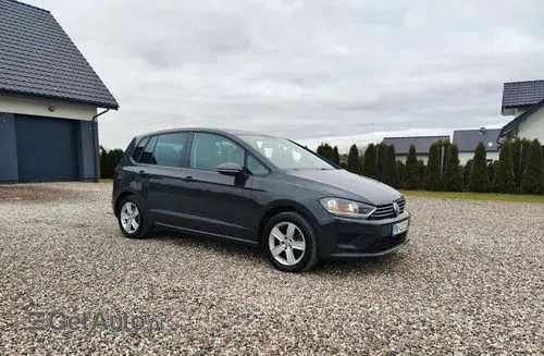 VOLKSWAGEN Golf Sportsvan 