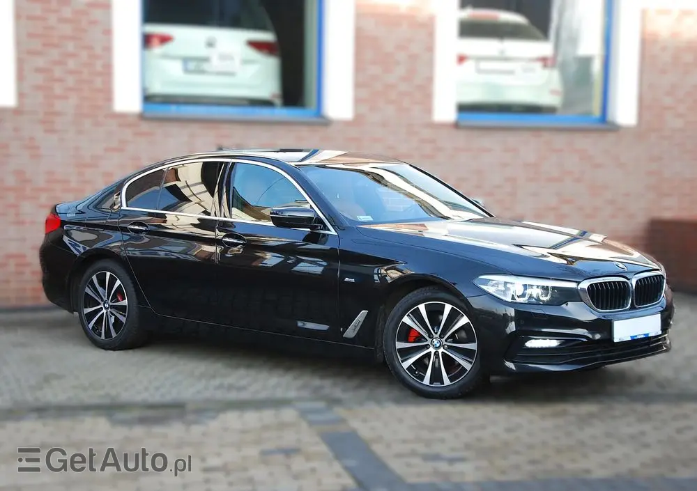 BMW Seria 5 520d xDrive M Sport sport