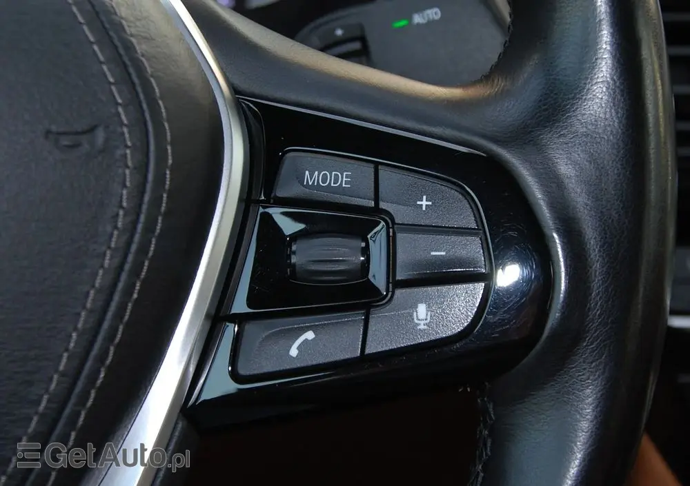 BMW Seria 5 520d xDrive M Sport sport