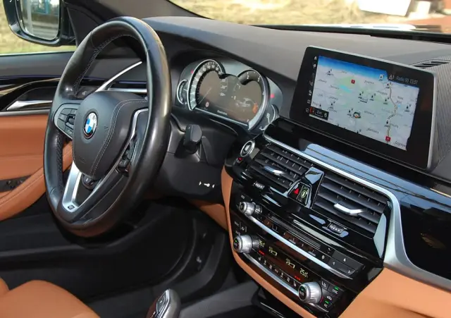 BMW Seria 5 520d xDrive M Sport sport