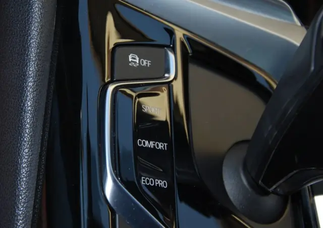 BMW Seria 5 520d xDrive M Sport sport