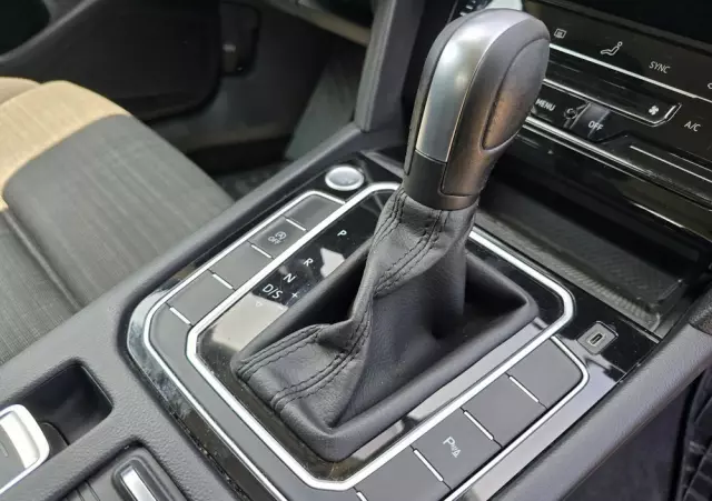 VOLKSWAGEN Passat 2.0 TDI EVO Business DSG