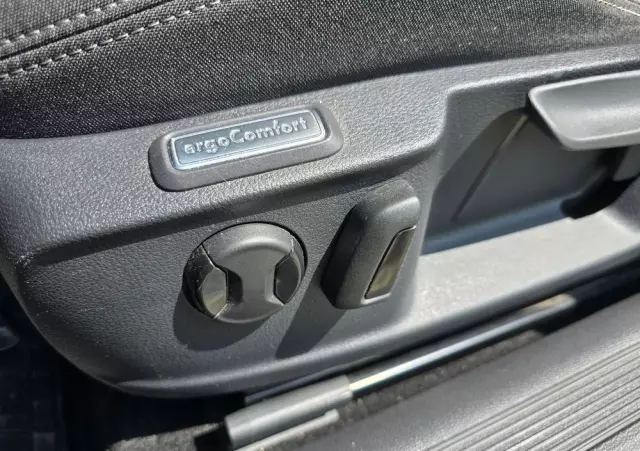 VOLKSWAGEN Passat 2.0 TDI EVO Business DSG