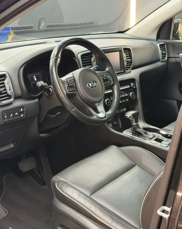 KIA Sportage 2.0 CRDI AWD VISION