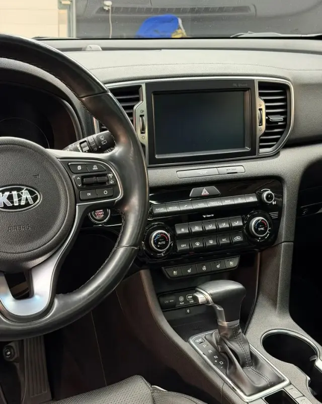 KIA Sportage 2.0 CRDI AWD VISION