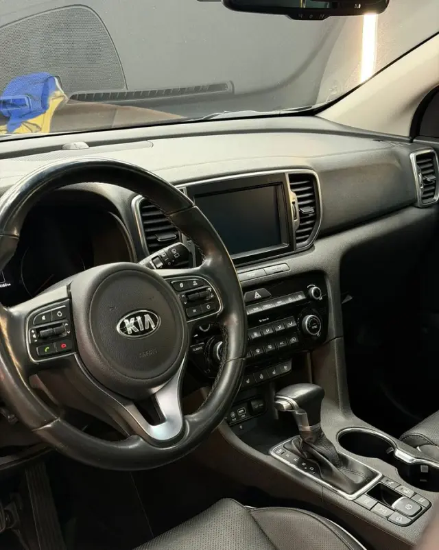 KIA Sportage 2.0 CRDI AWD VISION