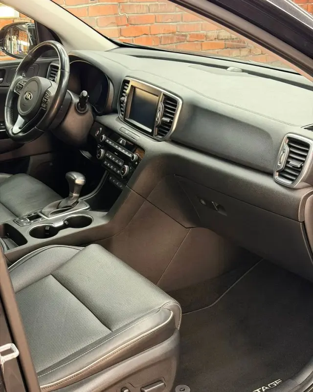 KIA Sportage 2.0 CRDI AWD VISION