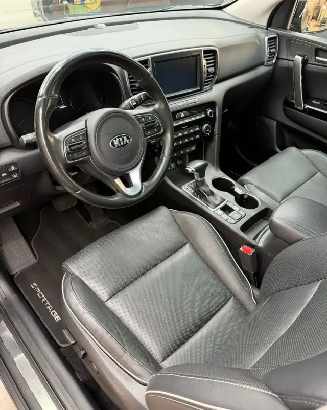 KIA Sportage 2.0 CRDI AWD VISION