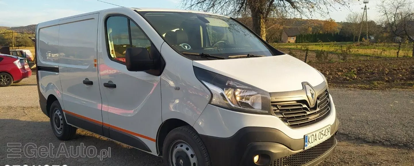 RENAULT Trafic 