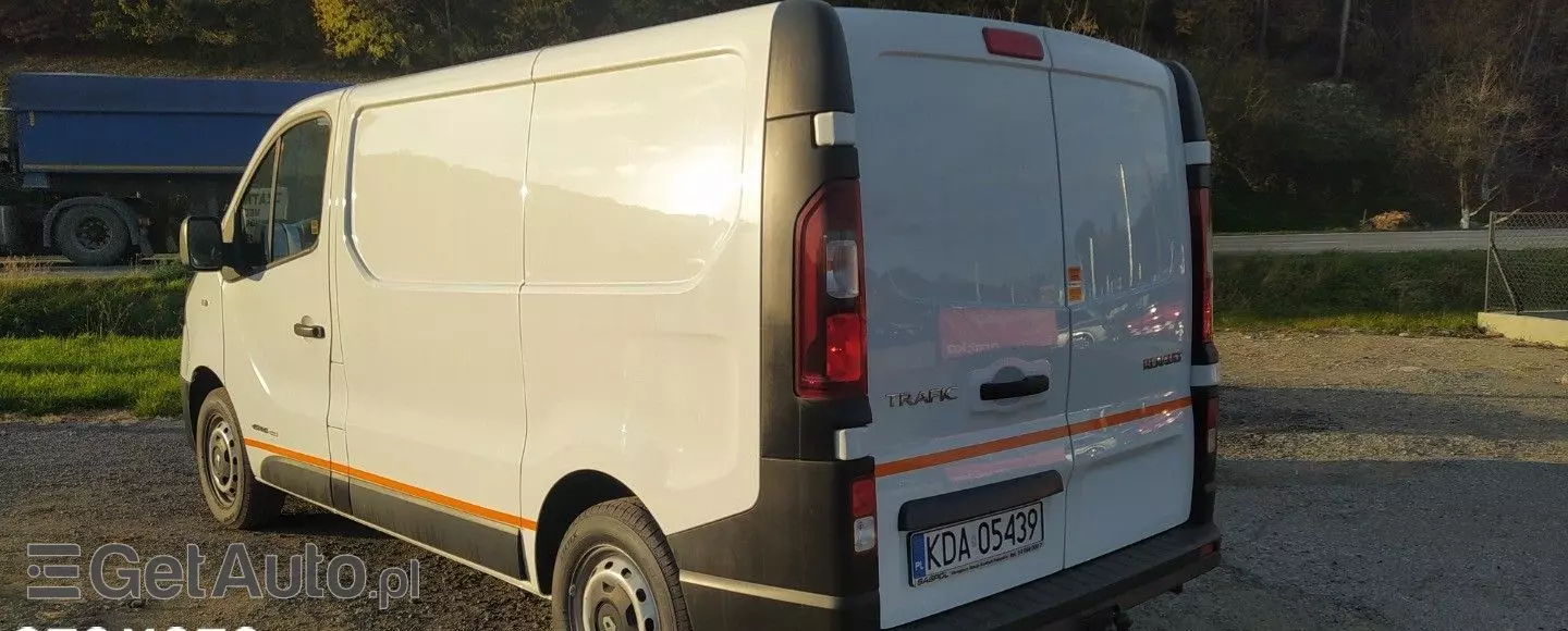 RENAULT Trafic 