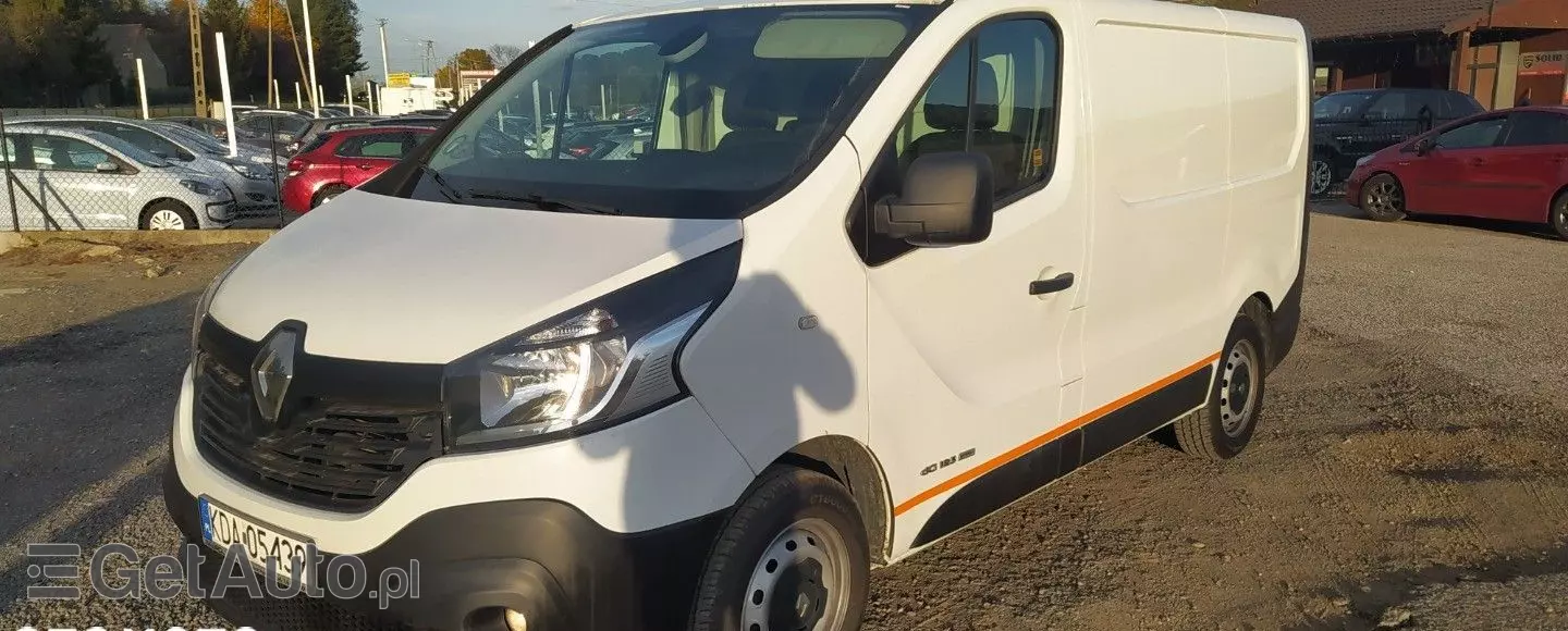 RENAULT Trafic 