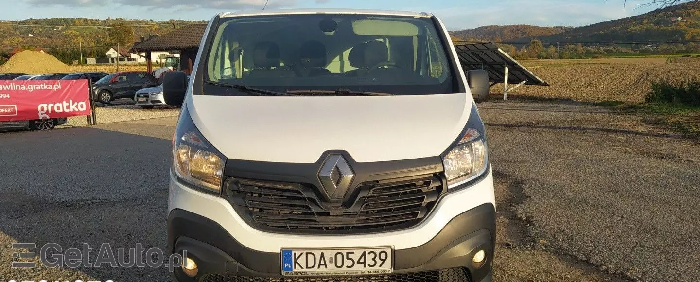 RENAULT Trafic 