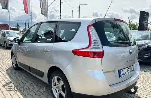 RENAULT Grand Scenic 