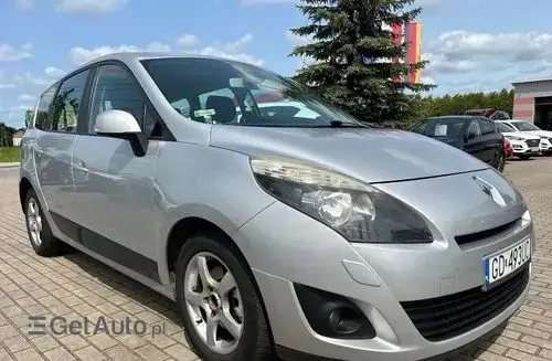 RENAULT Grand Scenic 