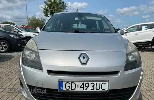 RENAULT Grand Scenic 