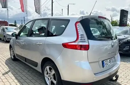 RENAULT Grand Scenic 