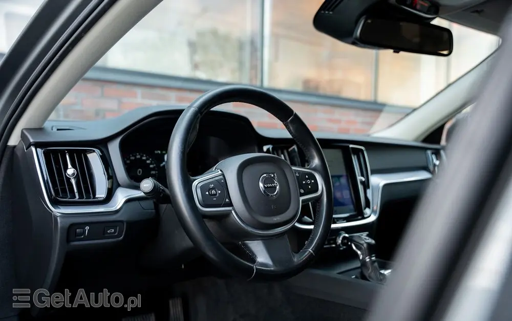 VOLVO V60 D3 Geartronic Momentum