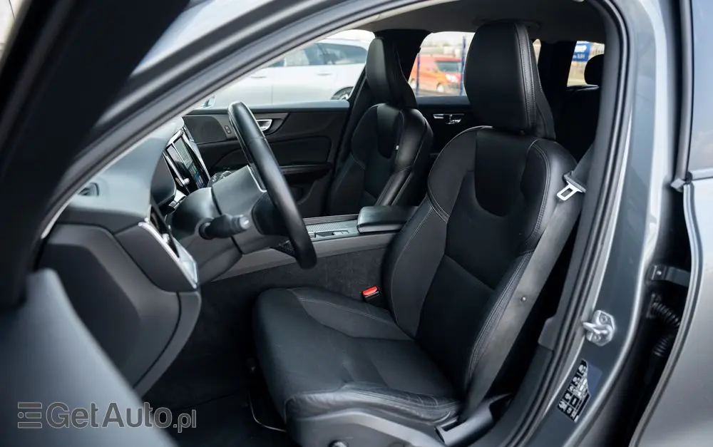 VOLVO V60 D3 Geartronic Momentum